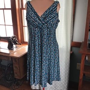 Jones Studio dress, flattering, size 16